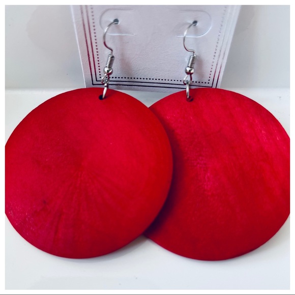 Fabulous and chic round wood ethnic earrings - Picture 7 of 8